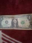Vand bacnota de 1 dolar seroa 2001