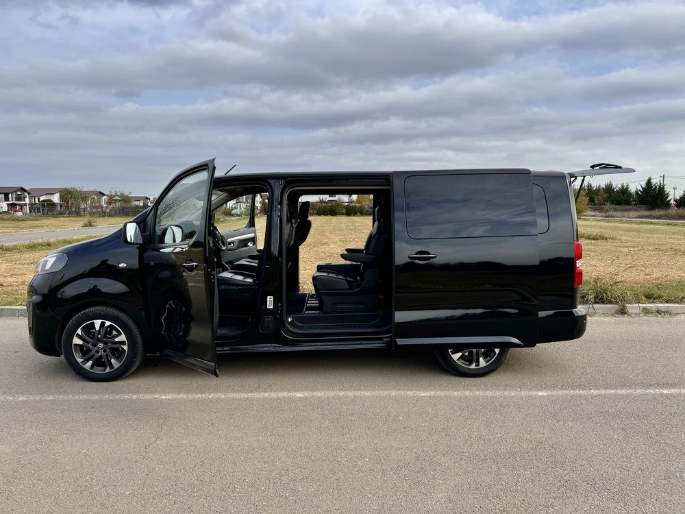 Opel Zafira Life (VIP Shuttle)