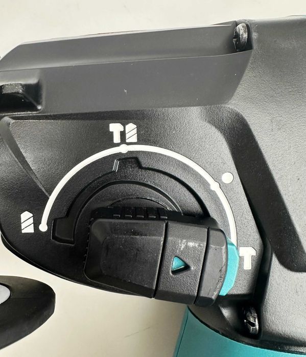 Makita DHR243 - Безчетков акумулаторен перфоратор 18V 2025г.