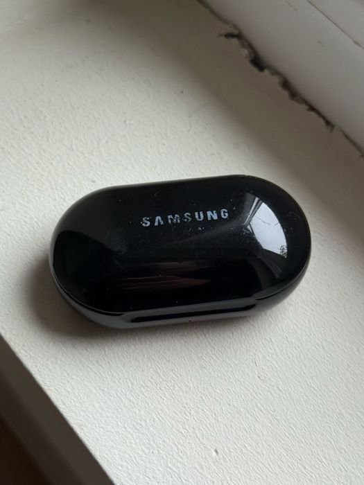 Samsung Galaxy Buds nu airpods casti wireless in ear nu apple razer