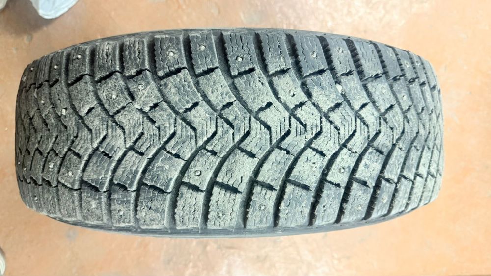 Продам зимние шины