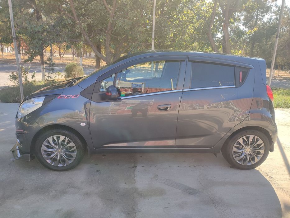 Автомобиль Спарк