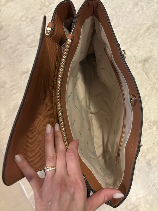 Чанта Guess оригинална