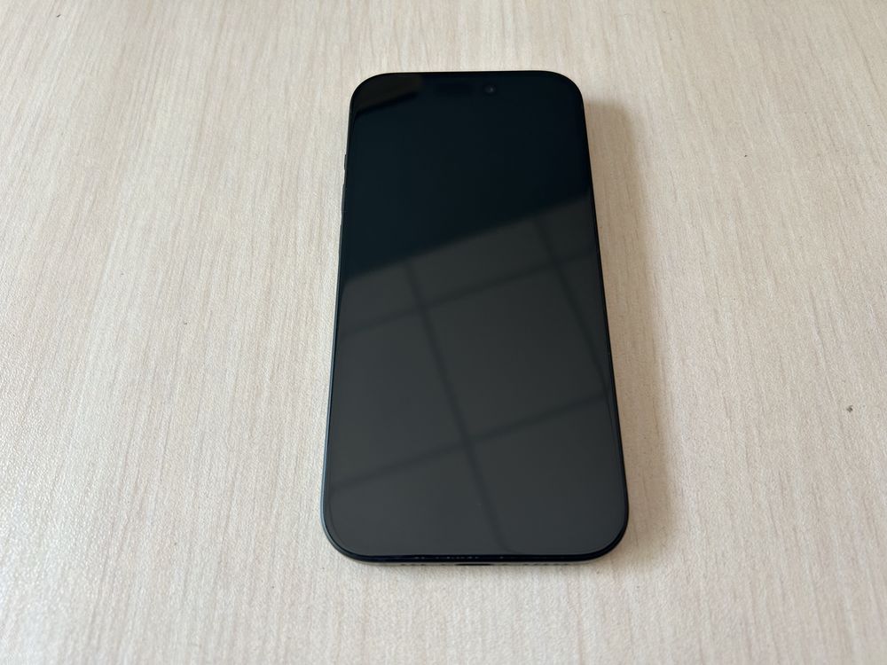 Продавам Apple iPhone 15 128GB