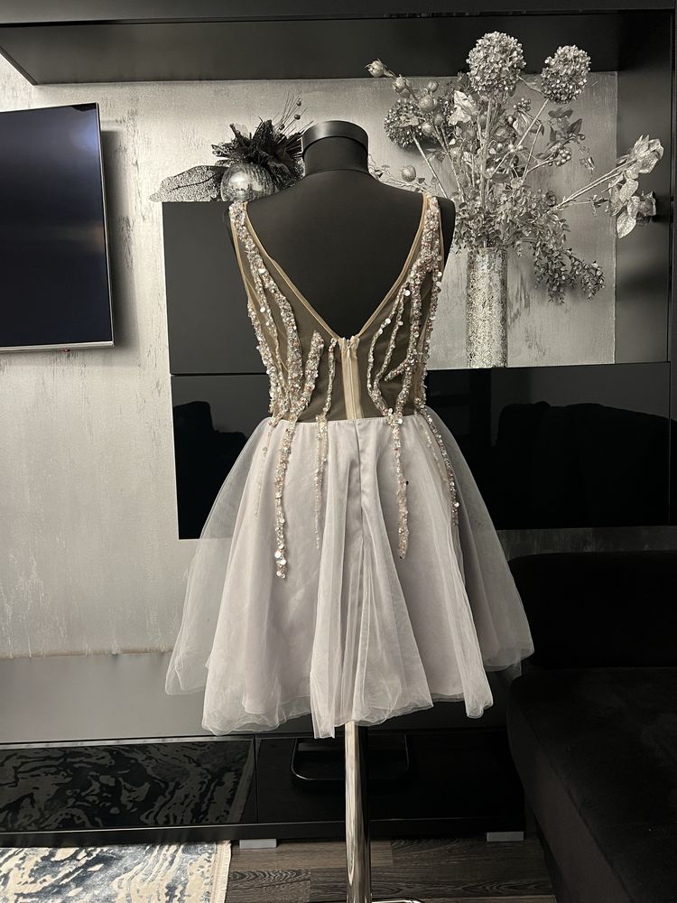 Rochie midel deosebit
