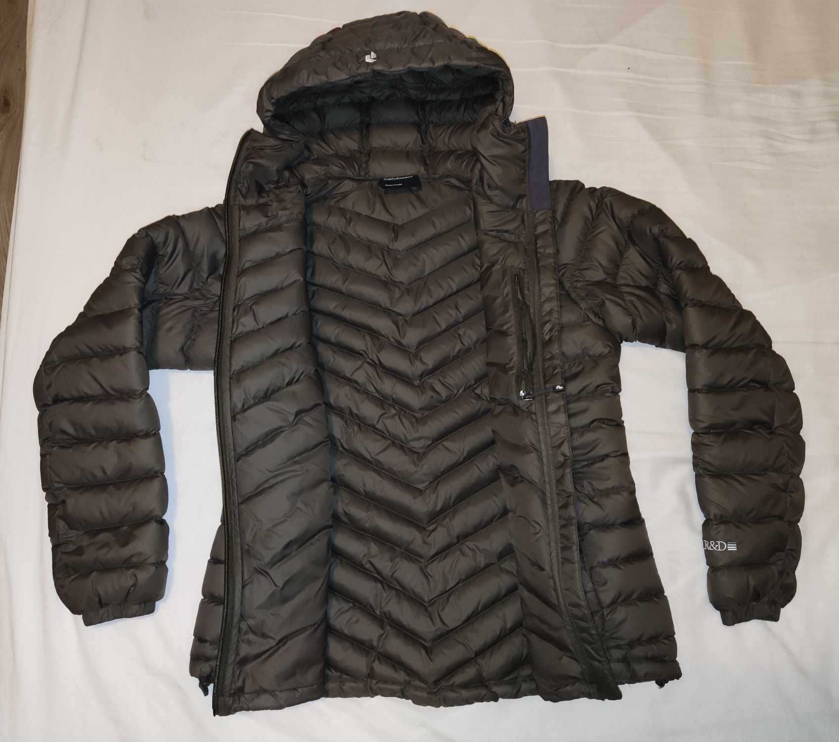 PEAK PERFORMANCE® frost down hooded jacket W's ДАМСКО ЯКЕ ПУХ