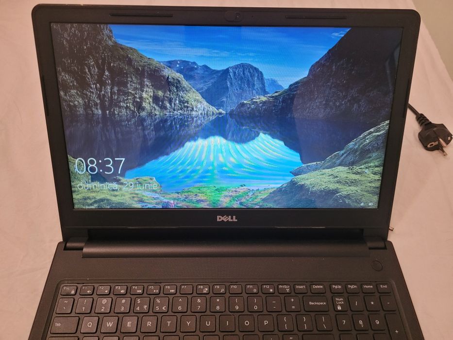 Laptop Dell Inspiron 15