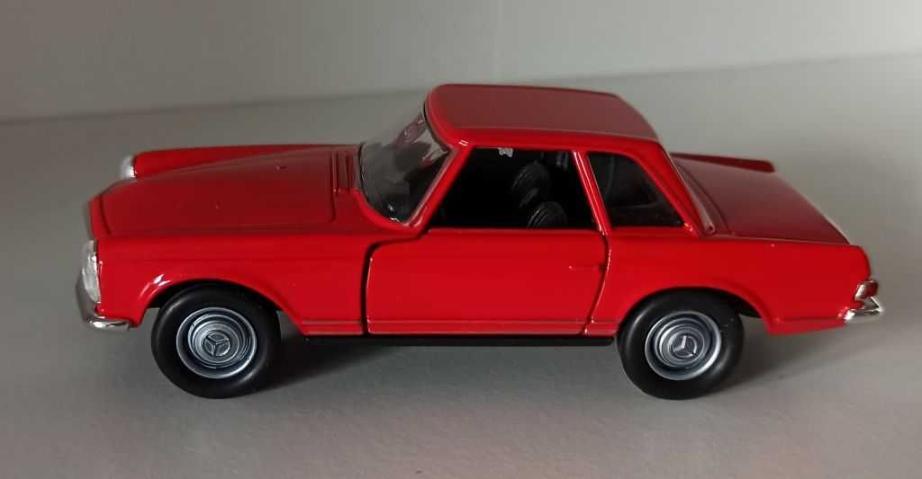 Macheta Mercedes Benz 230 SL W113 1963 rosu - Welly 1/36