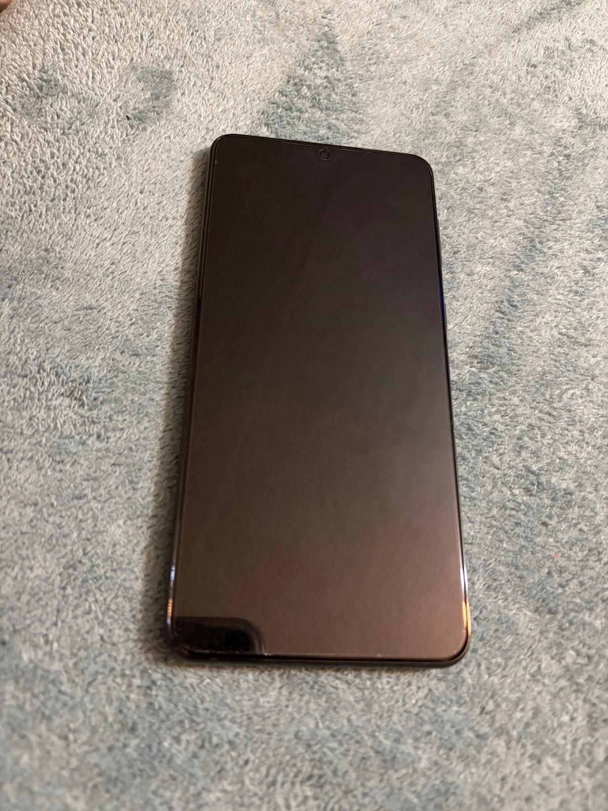 Vând samsung S21 plus