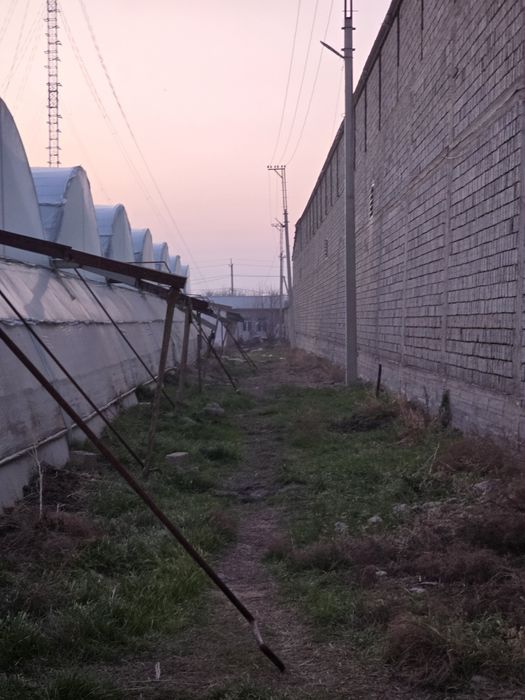 Ишлаб чикариш нотурар 1,1 гектар срочно кадвстри билан  Супер  томонда