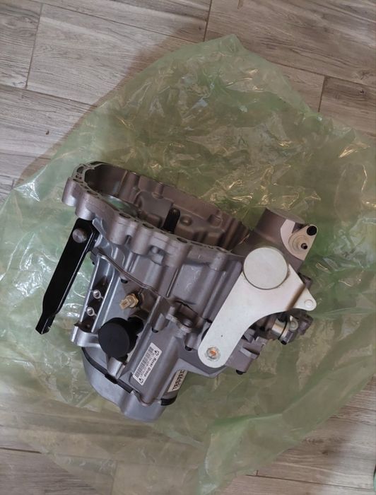 Cutie de viteze manuala nou nouta pentru Rover PG1 cod 5C39, originala