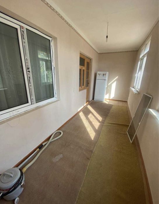 Сергелинский р-н Куйлюк массив 5 2/2/5 франция 58м2 балкон 2х6