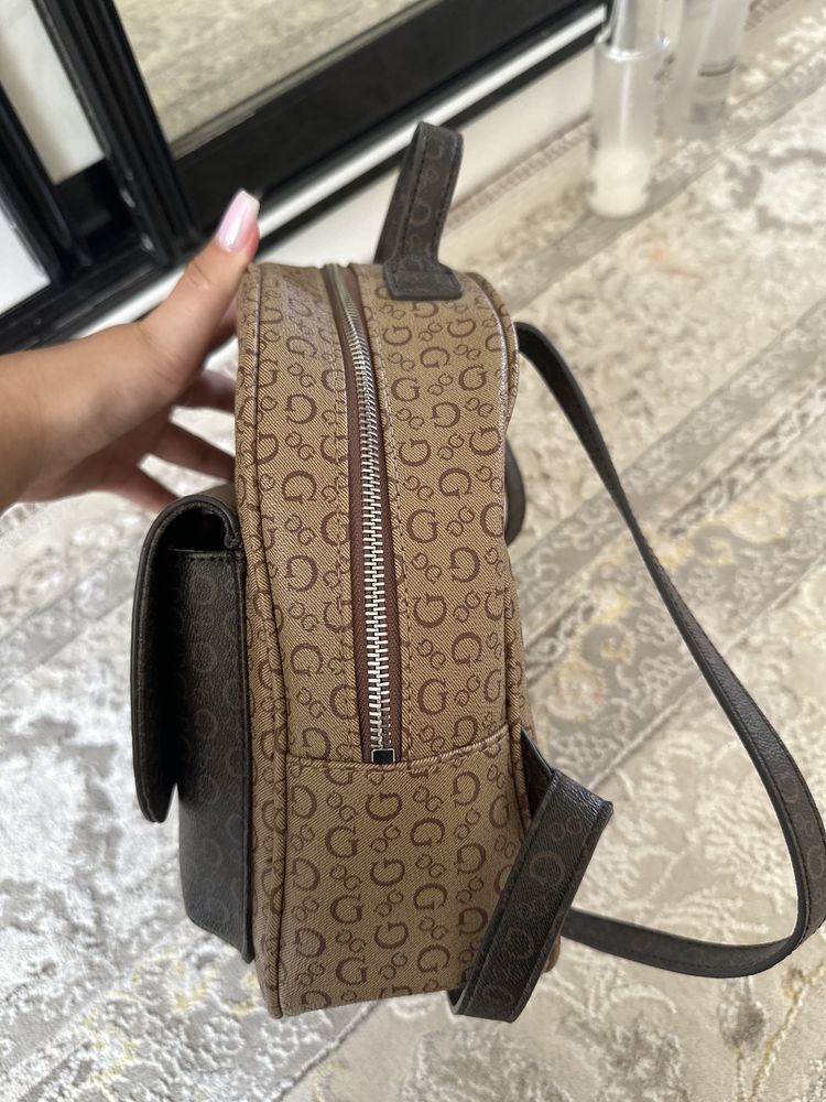 Рюкзак Guess оригинал