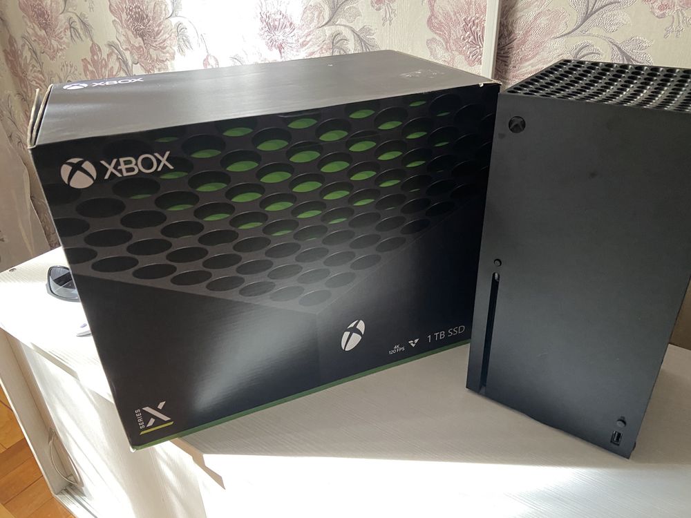 Xbox series X с 80 играми