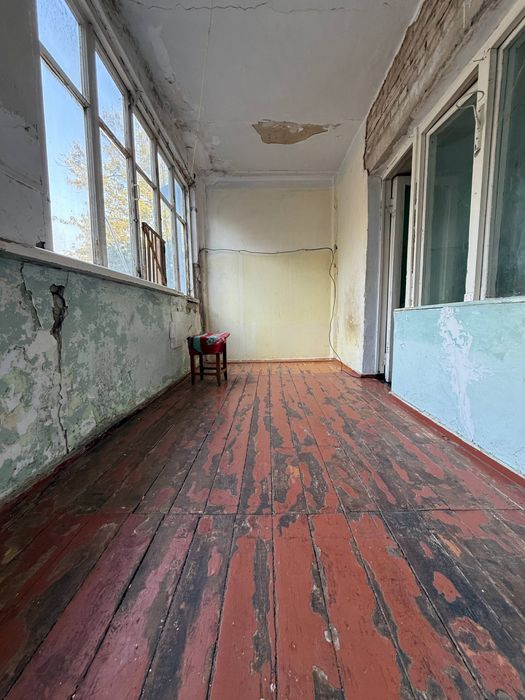 Срочно продаеться 2-комнатная квартира в городе чирчике 500тка горпарк