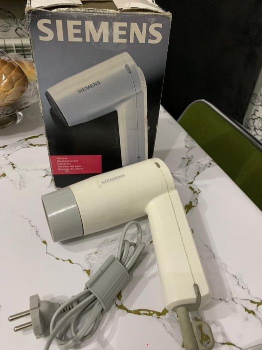 Продам фен Siemens.  Дёшево.
