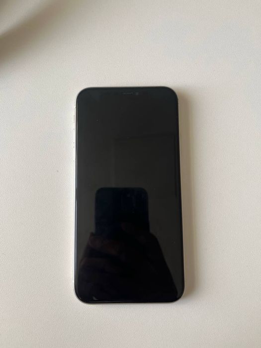 Продается айфон 11