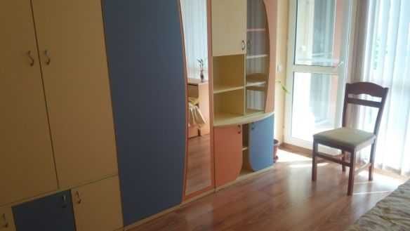 Дава се под наем Двустаен апартамент в Бургас, Славейков - 50 кв.м за 200 € - Снимка #1