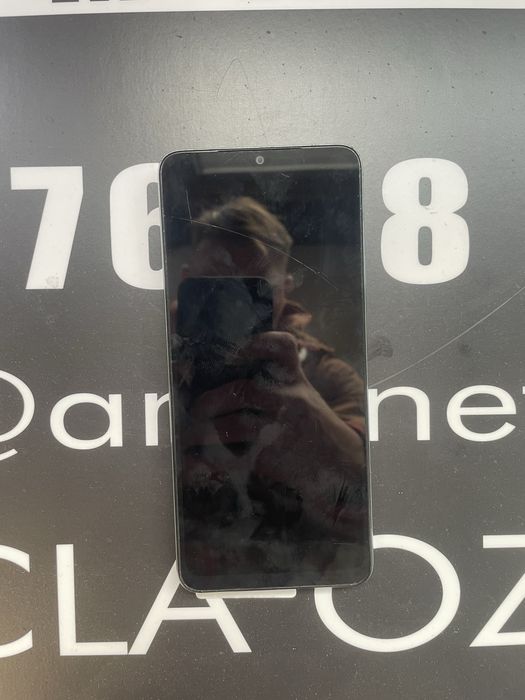 Amanet ozana vinde Redmi a3