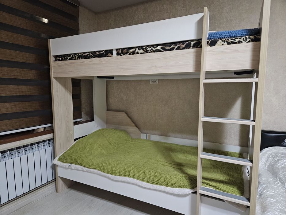 Кровать двух этажный