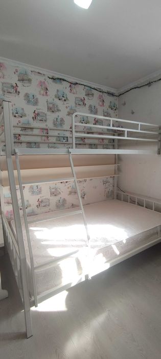 Кровать двухъярусная