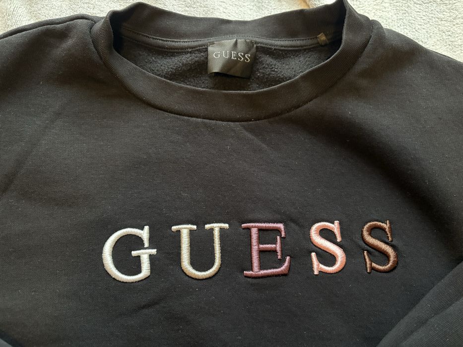 Ватирана блуза Guess