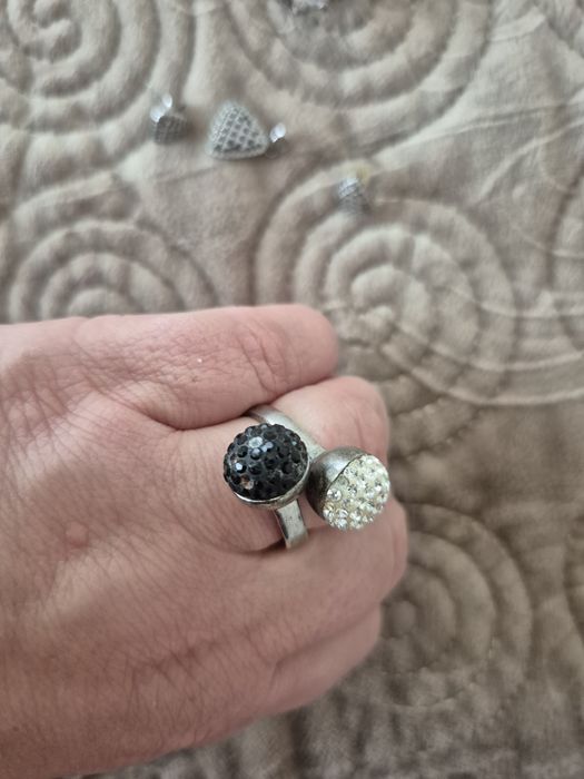 Set argint cu mici defecte 50 lei tot