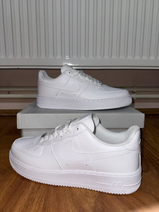 Adidasi nike af1