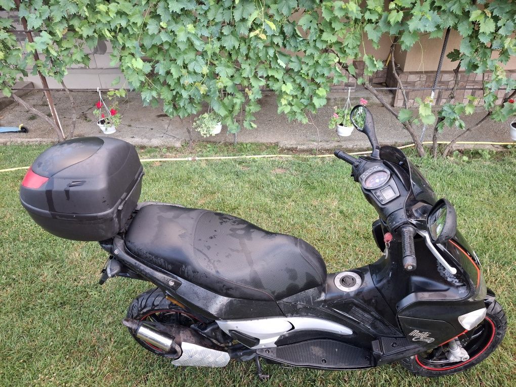 Scuter Gilera Runer