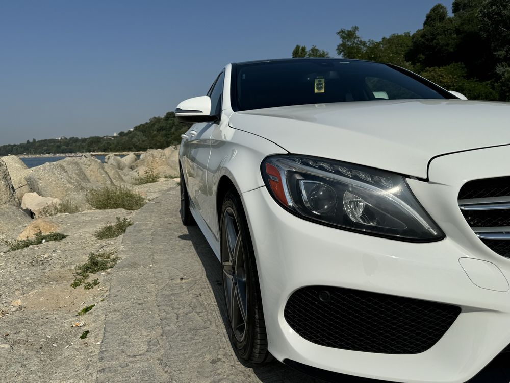 Mercedes-Benz C300 AMG 4Matic 9G tronic
