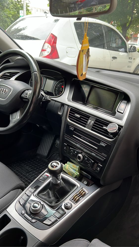 Audi a4 2012 2.0 tdi