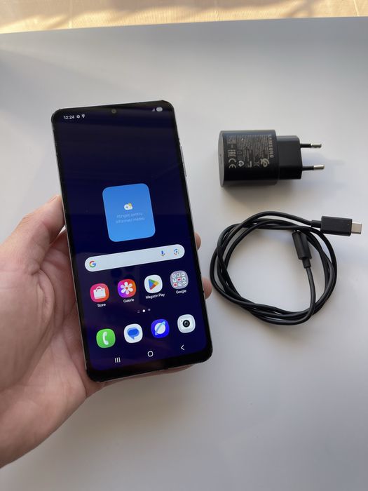 • Samsung Galaxy • a06 • DUALSIM