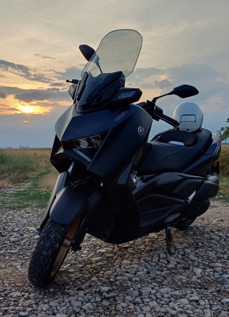 Yamaha x max 300 tech max