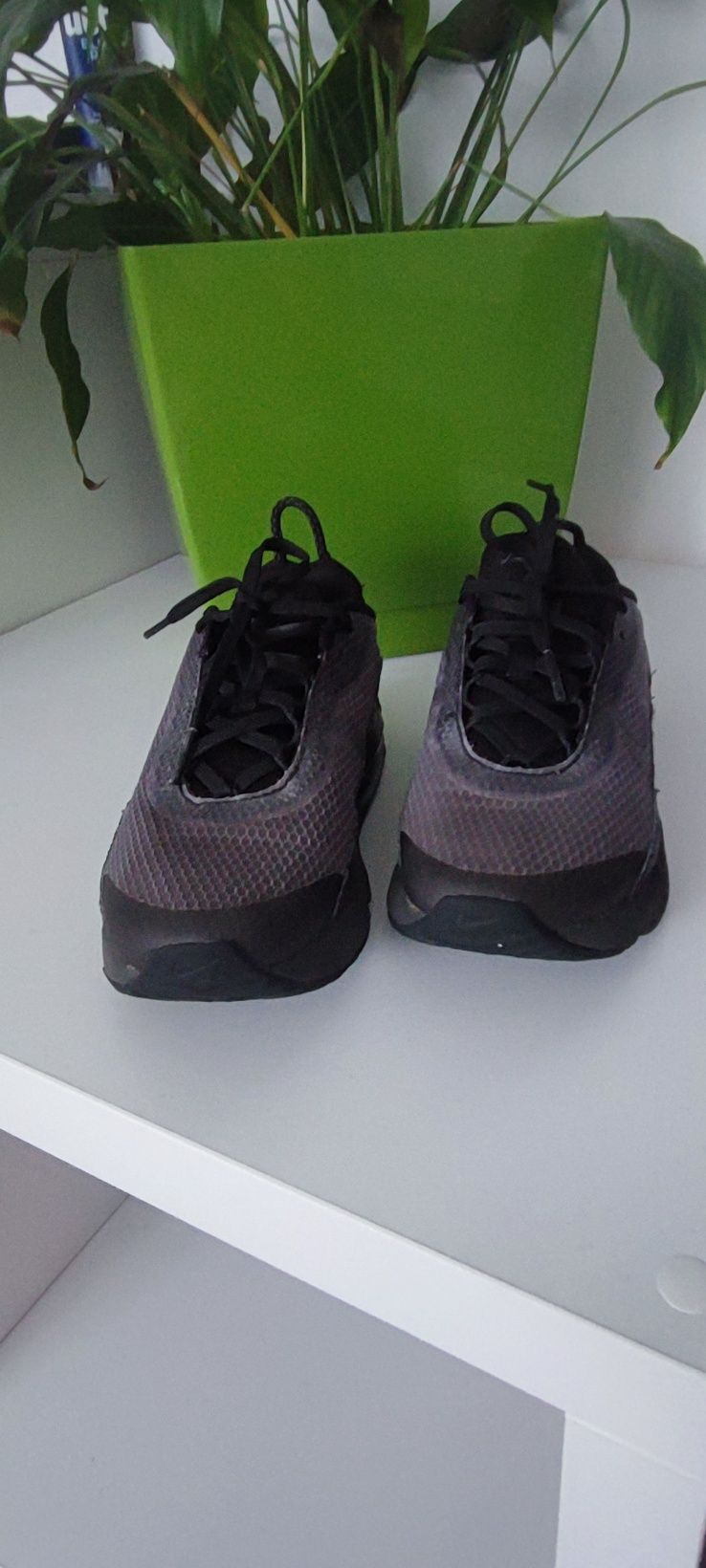 Adidas Nike air perne 33,5