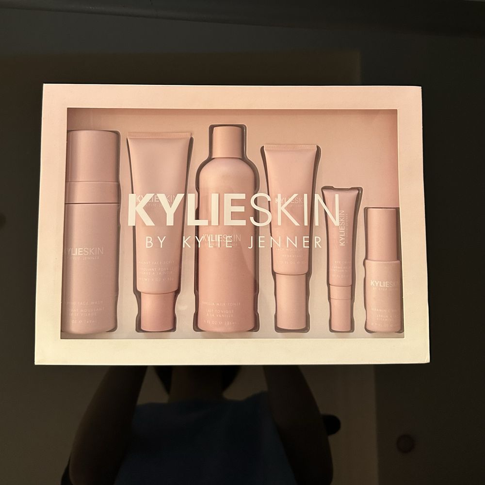 Набор KylieSkin by Kylie Jenner