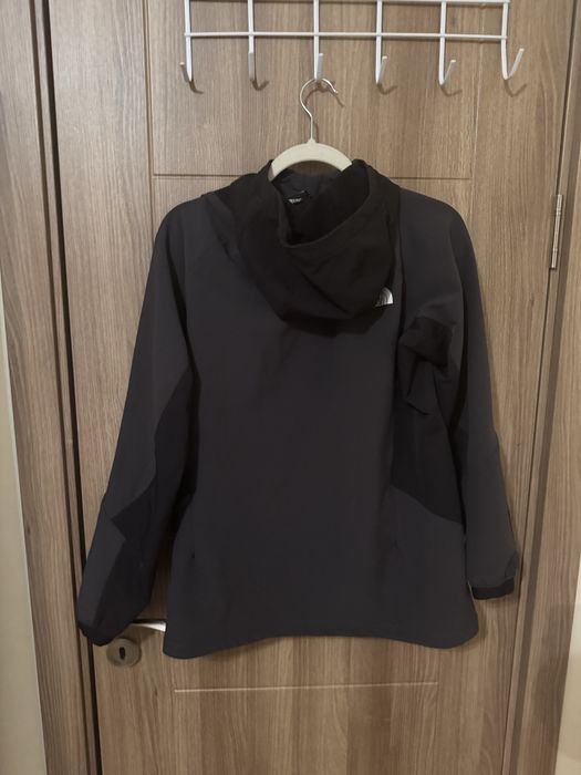 The North Face ветровка