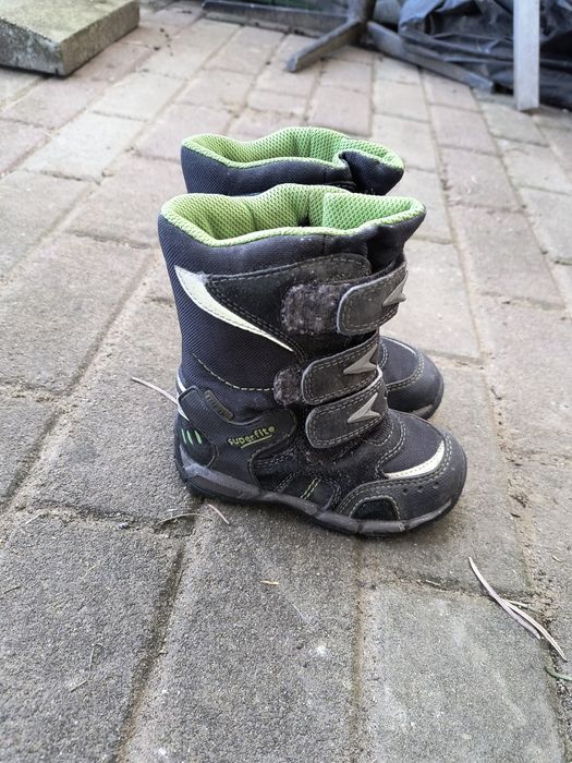 Vând cizmulițe zăpadă copii mărimea 24