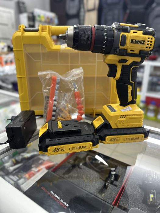 Бесщеточные шуруповерты, шуруповерт. Железный патрон 2 АКБ