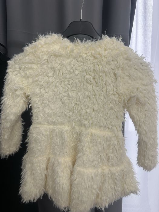 Palton/ geaca pufoasa pentru fetite blanita