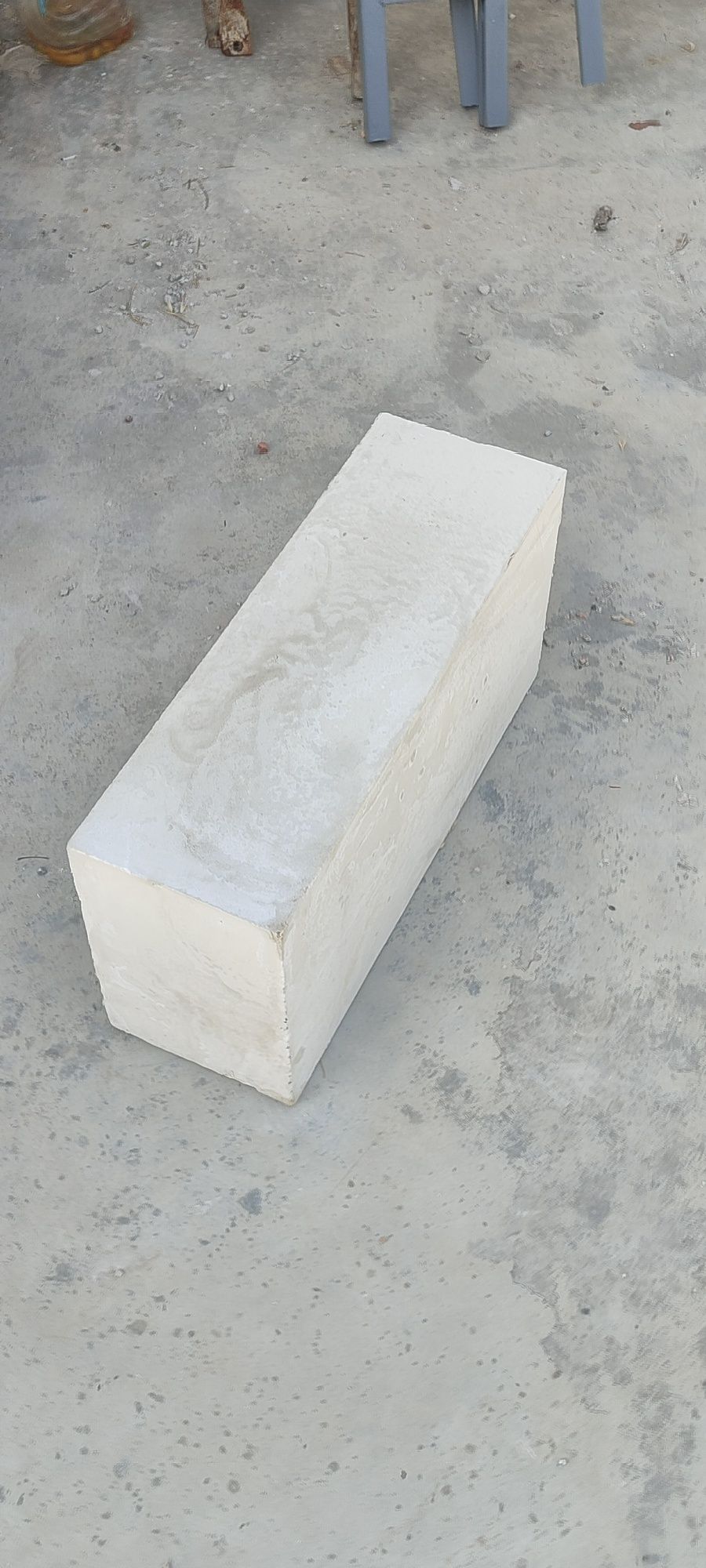 Pena (gipsa blok)  sotiladi