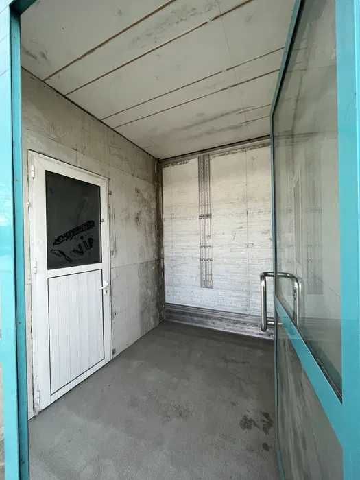 Containere termoizolate semiremorci pt birouri modulare/case modulare