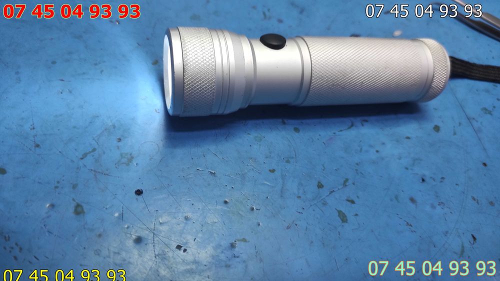 lanterna metalica cu leduri 3 baterii AAA