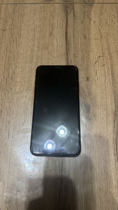 Айфон ХС макс в хорошом состояний