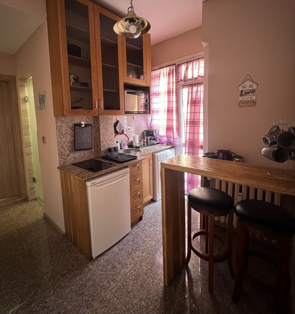Дава се под наем Двустаен апартамент в София, Център - 57 кв.м за 943.5 € - Снимка #3