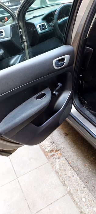 Продавам Peugeot 307 SW