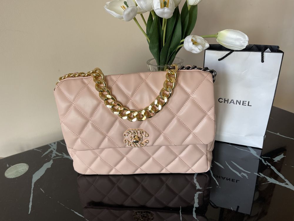 Дамска чанта Chanel 19 Large Flap Bag пудра