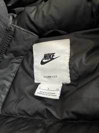 Nike куртка