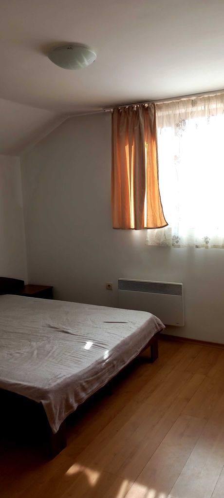 Дава се под наем Тристаен апартамент в Банско - 98 кв.м за 382.5 € - Снимка #3