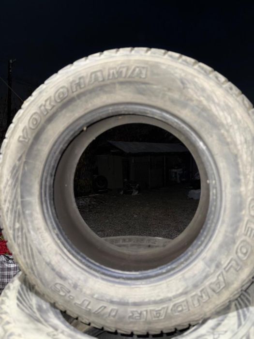 Yokohama почти как новый зимний