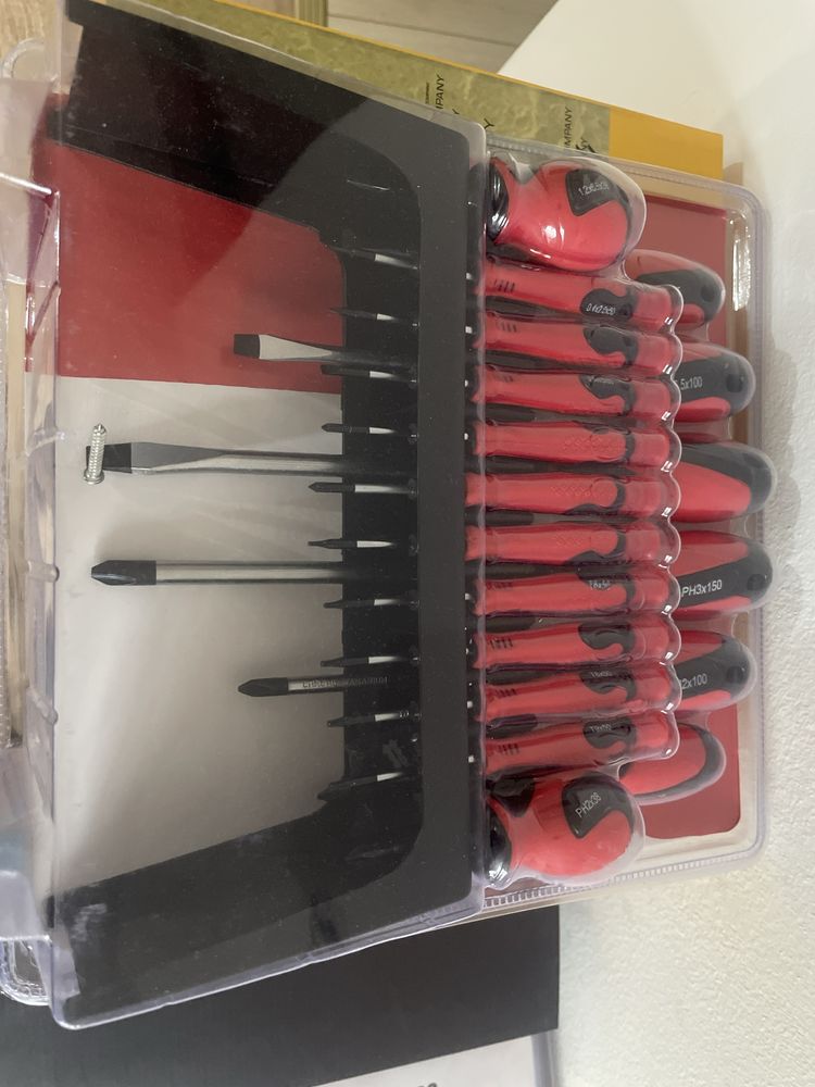 Set surubelnite magnetice cu suport 18 bucati